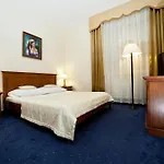 Hotel Wellness & Nowy Dwor 3*