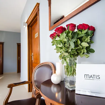 Hotel Wellness & Nowy Dwor