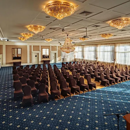 Wellness & Nowy Dwor Hotell