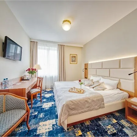 Otel Wellness & Nowy Dwor 3*