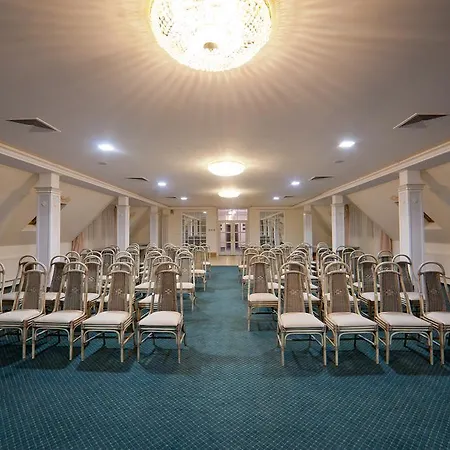 Wellness & Nowy Dwor Hotel