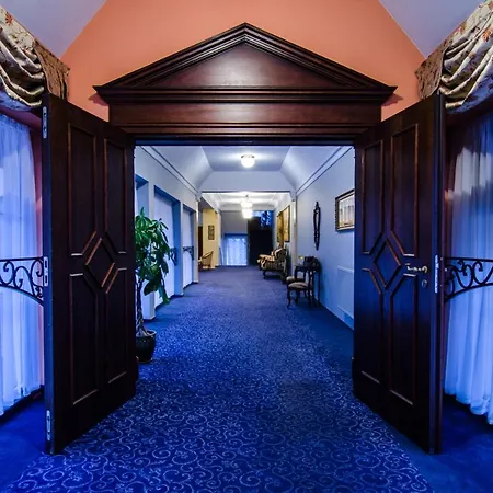 Ξενοδοχείο Wellness & Nowy Dwor Rzeszów