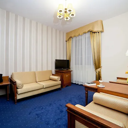 Wellness & Nowy Dwor Hotel 3*