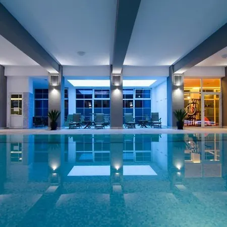 Hotel Wellness & Nowy Dwor