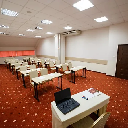 Wellness & Nowy Dwor Hotell 3*