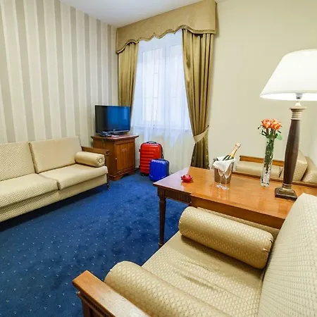 Otel Wellness & Nowy Dwor