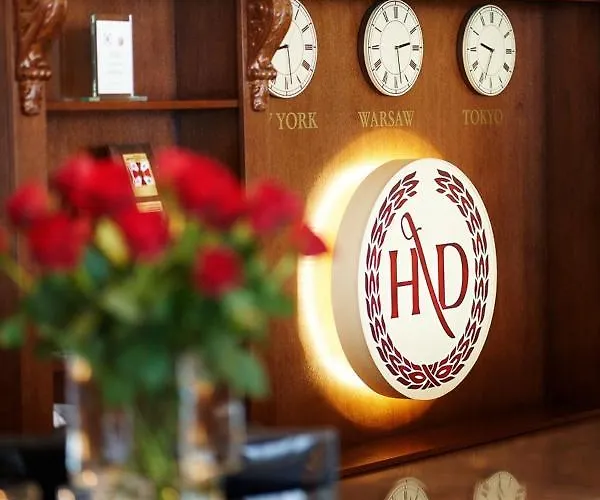 Szálloda Wellness & Nowy Dwor Rzeszów