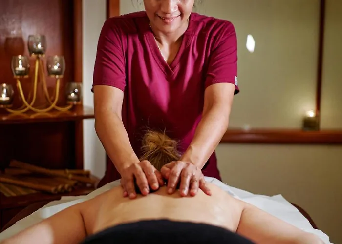 Wellness & Nowy Dwor Szálloda