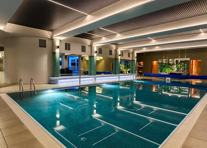 Wellness & Nowy Dwor Hotell
