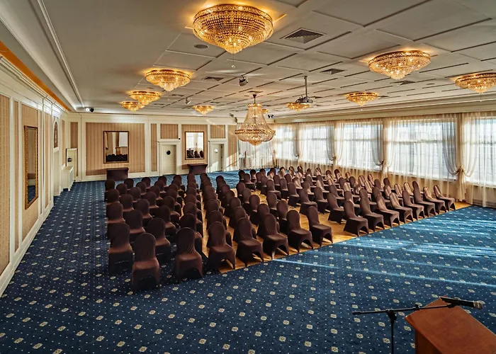 Wellness & Nowy Dwor Hotell