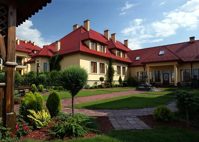 فندق Wellness & Nowy Dwor رشيشوف