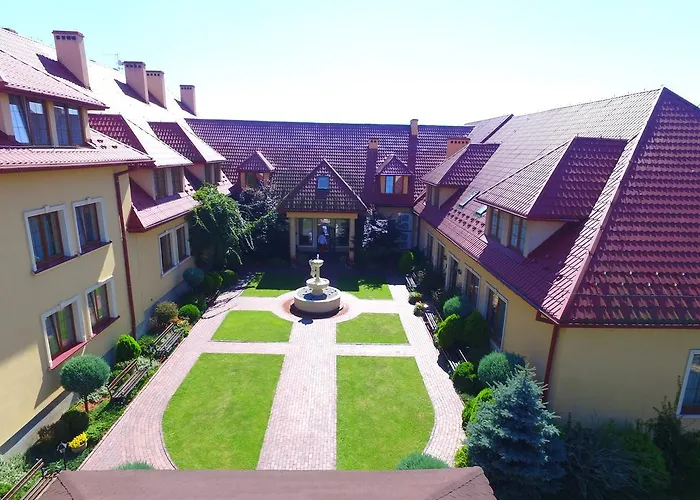 Szálloda Wellness & Nowy Dwor Rzeszów