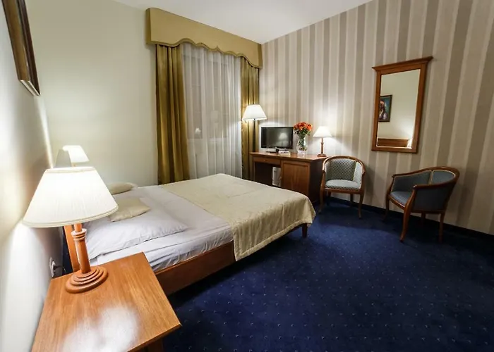 Wellness & Nowy Dwor Hotell